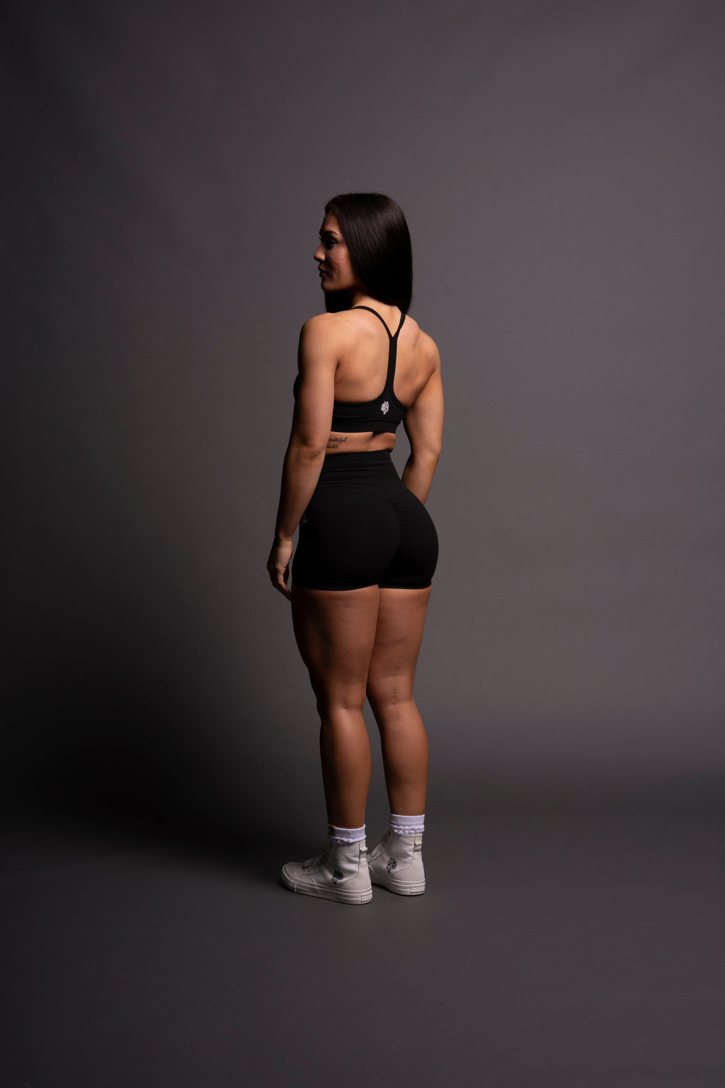 Wolf Kanji "Energy" Pump Shorts in Black — imagem 7