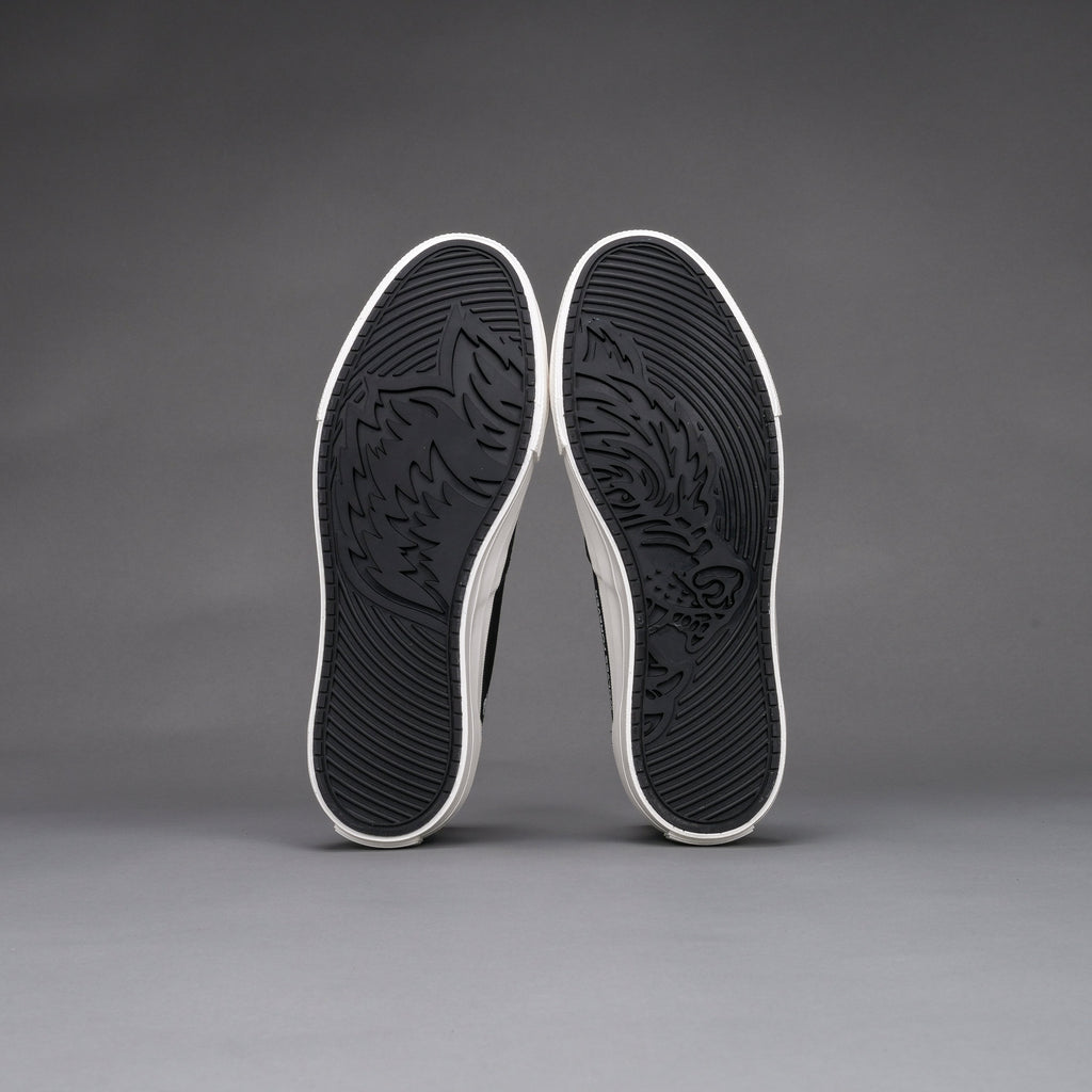 Wolves Forever Sueded Walk 1-DIOS High Top Shoe in Black — imagem 10