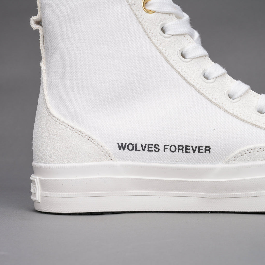 Wolves Forever Sueded Walk 1-DIOS High Top Shoe in White — imagem 8