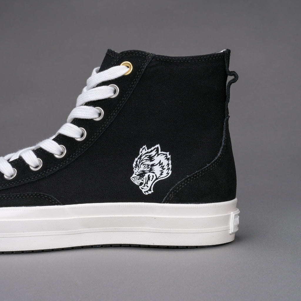 Wolves Forever Sueded Walk 1-DIOS High Top Shoe in Black — imagem 5