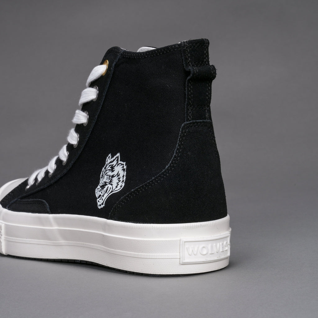 Wolves Forever Sueded Walk 1-DIOS High Top Shoe in Black — imagem 7