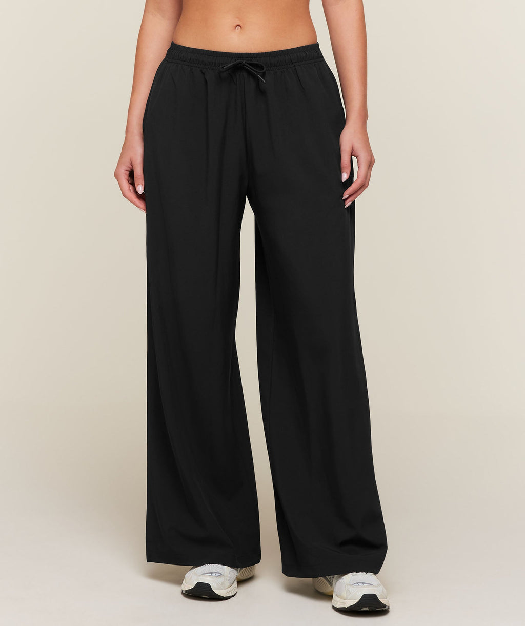 Campus Track Pants - Black — imagem 1