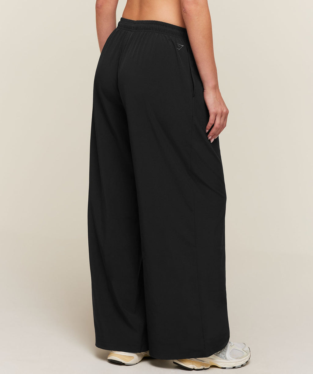 Campus Track Pants - Black — imagem 2