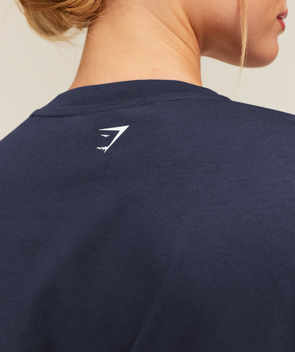 College Crest Graphic T-Shirt - Heavy Blue — imagem 6