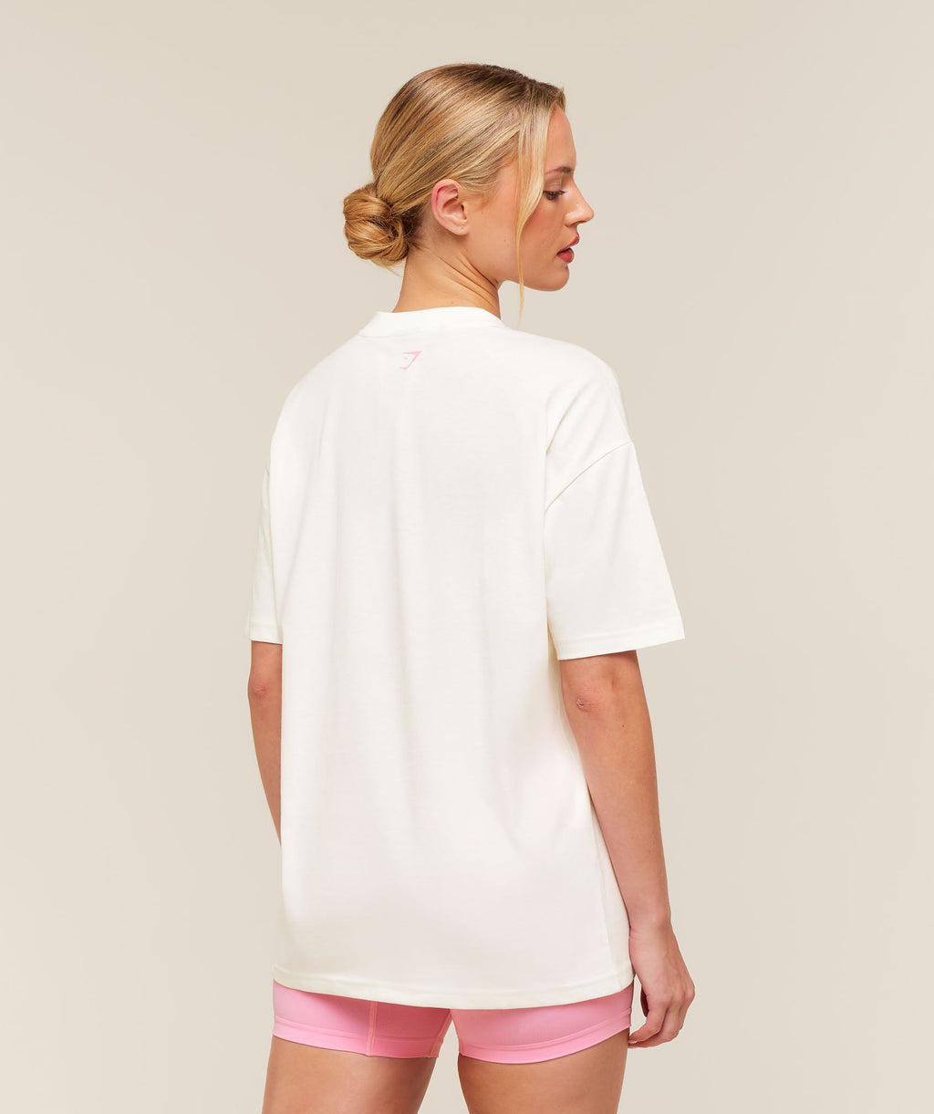 College Crest Graphic T-Shirt - Soft White — imagem 2
