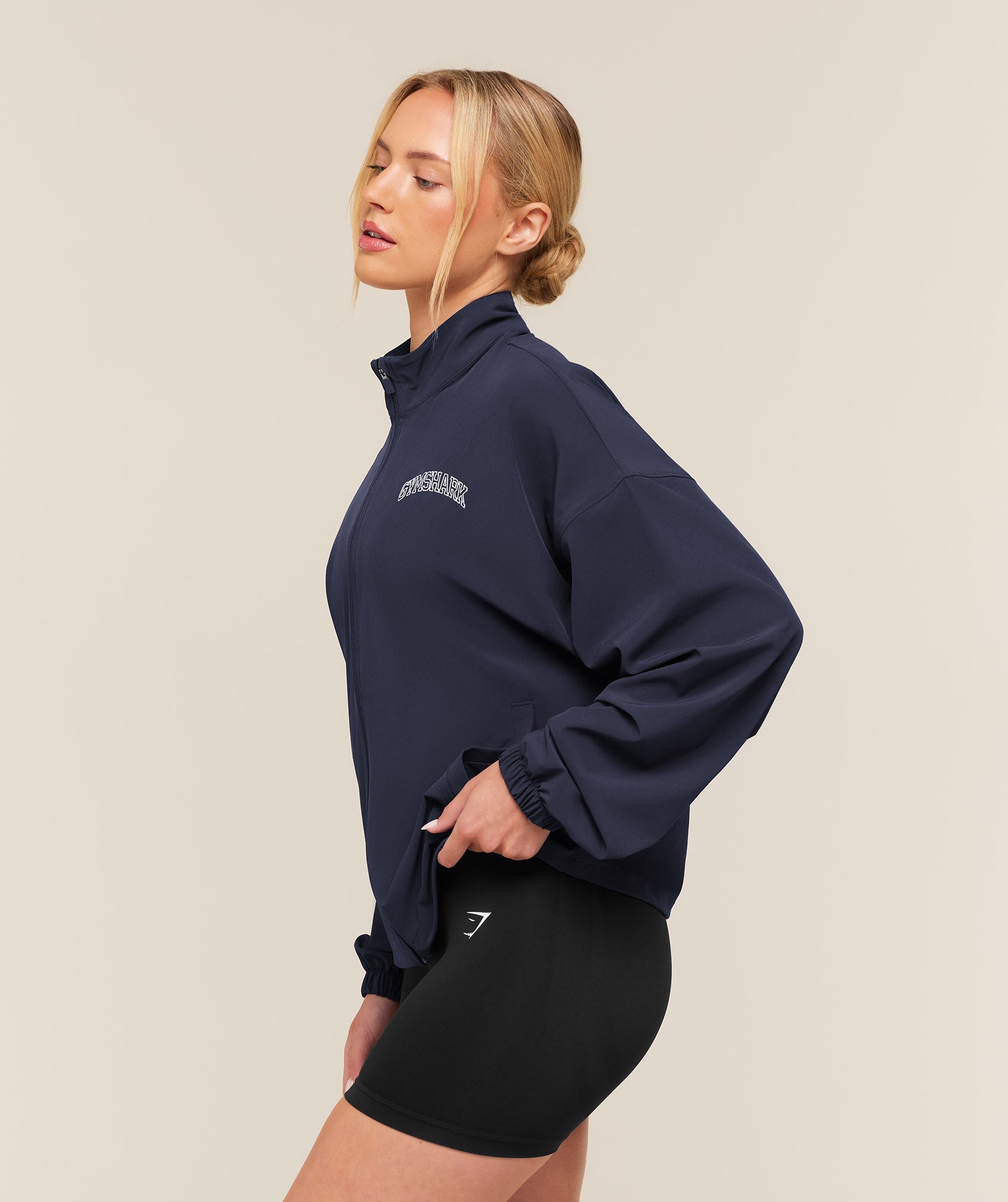 College Crest Graphic Track Jacket - Heavy Blue — imagem 3