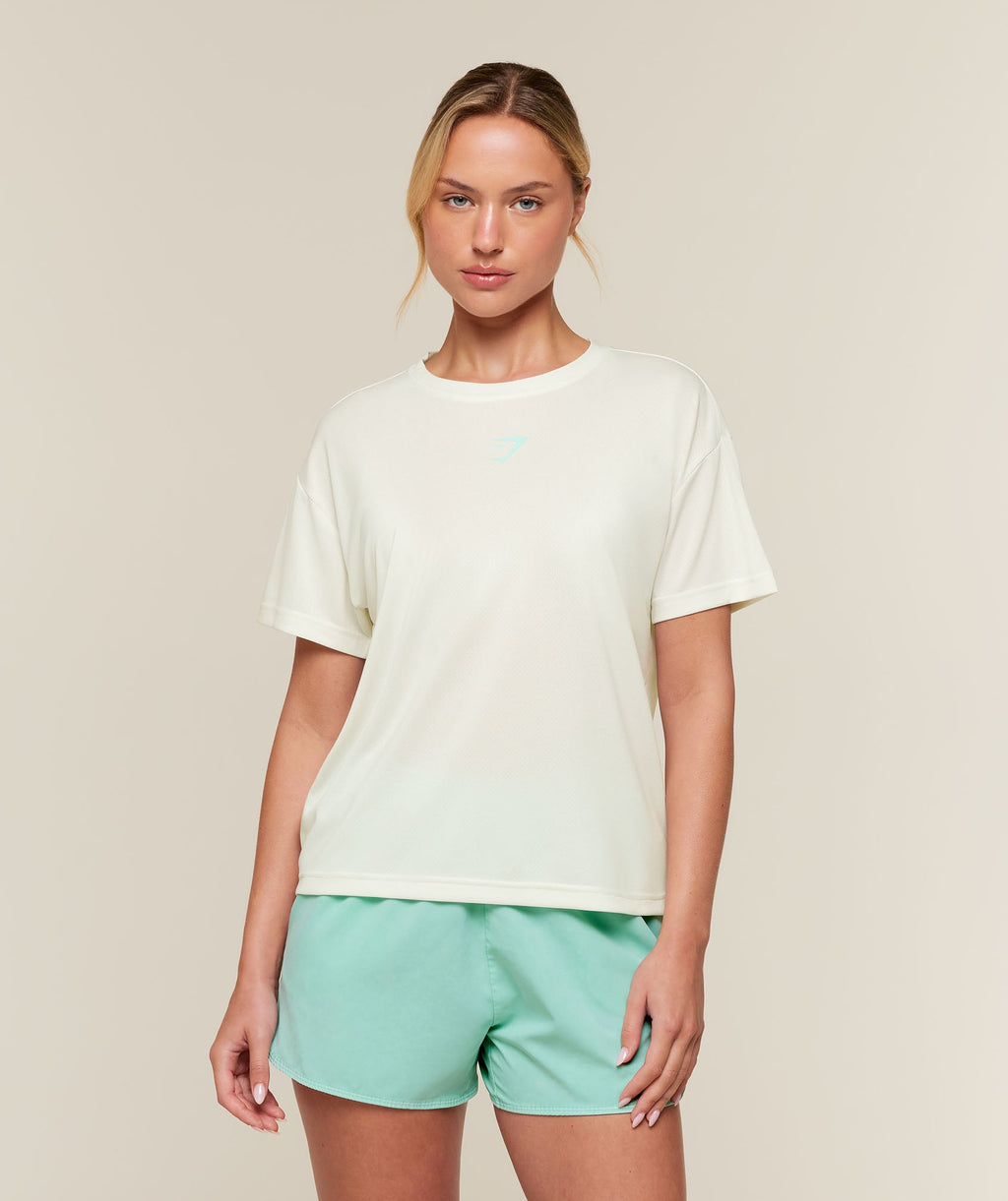 Conditioning Club Oversized Short Sleeve T-Shirt - Soft White — imagem 2