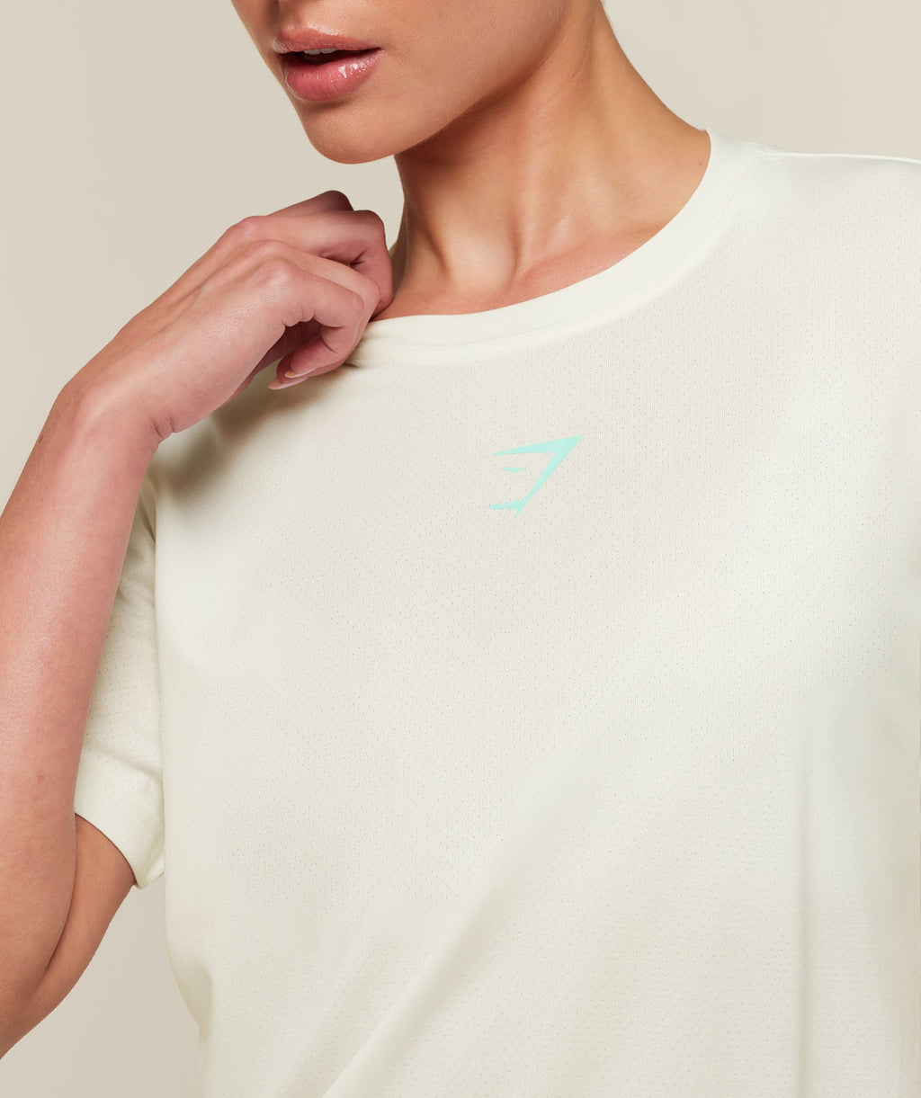 Conditioning Club Oversized Short Sleeve T-Shirt - Soft White — imagem 6