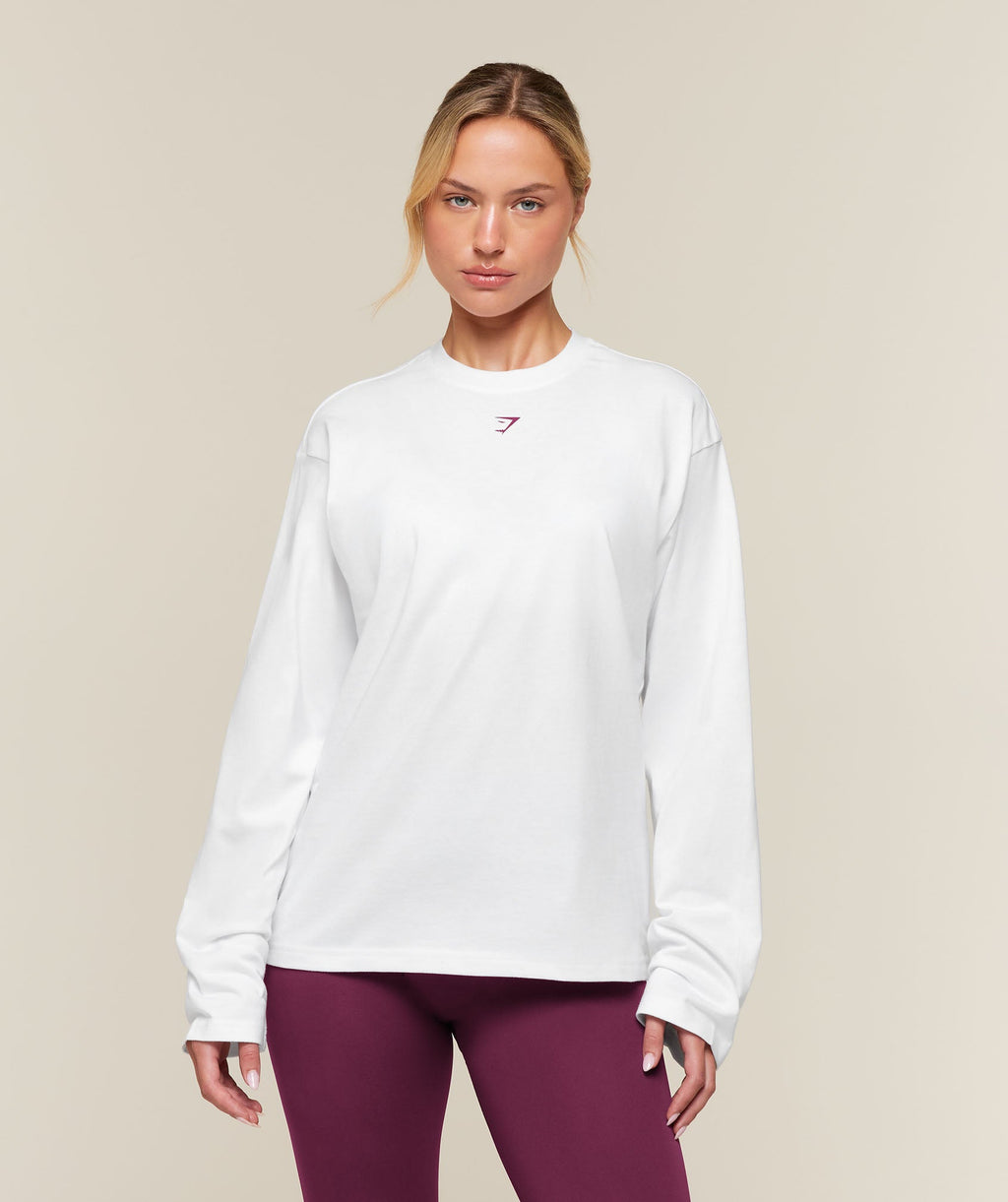 For The Ones Who Show Up Graphic Long Sleeve Top - White — imagem 1
