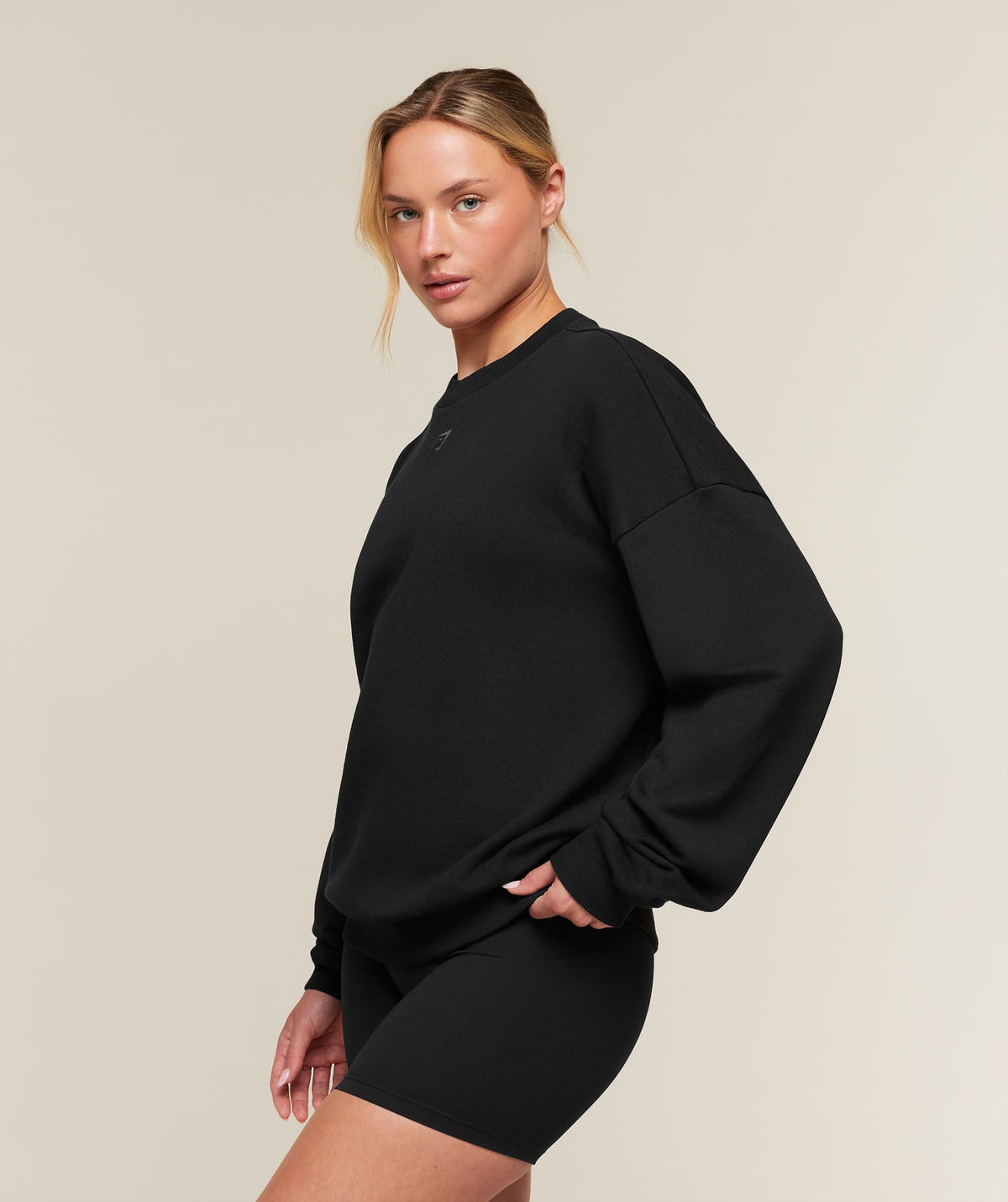 For The Ones Who Show Up Graphic Sweatshirt - Black — imagem 3