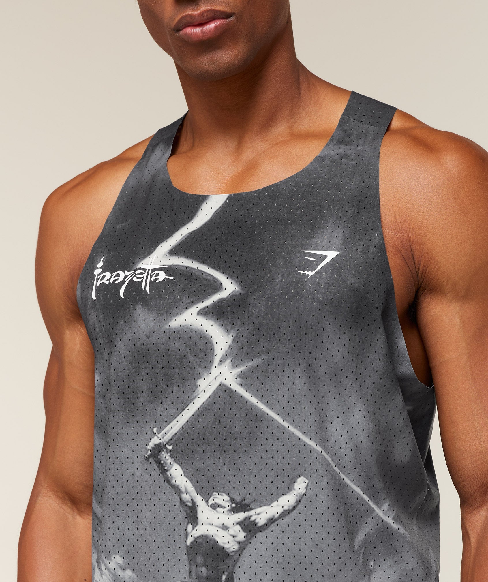 Gymshark x Frazetta x Run Club Tank - Black — imagem 5