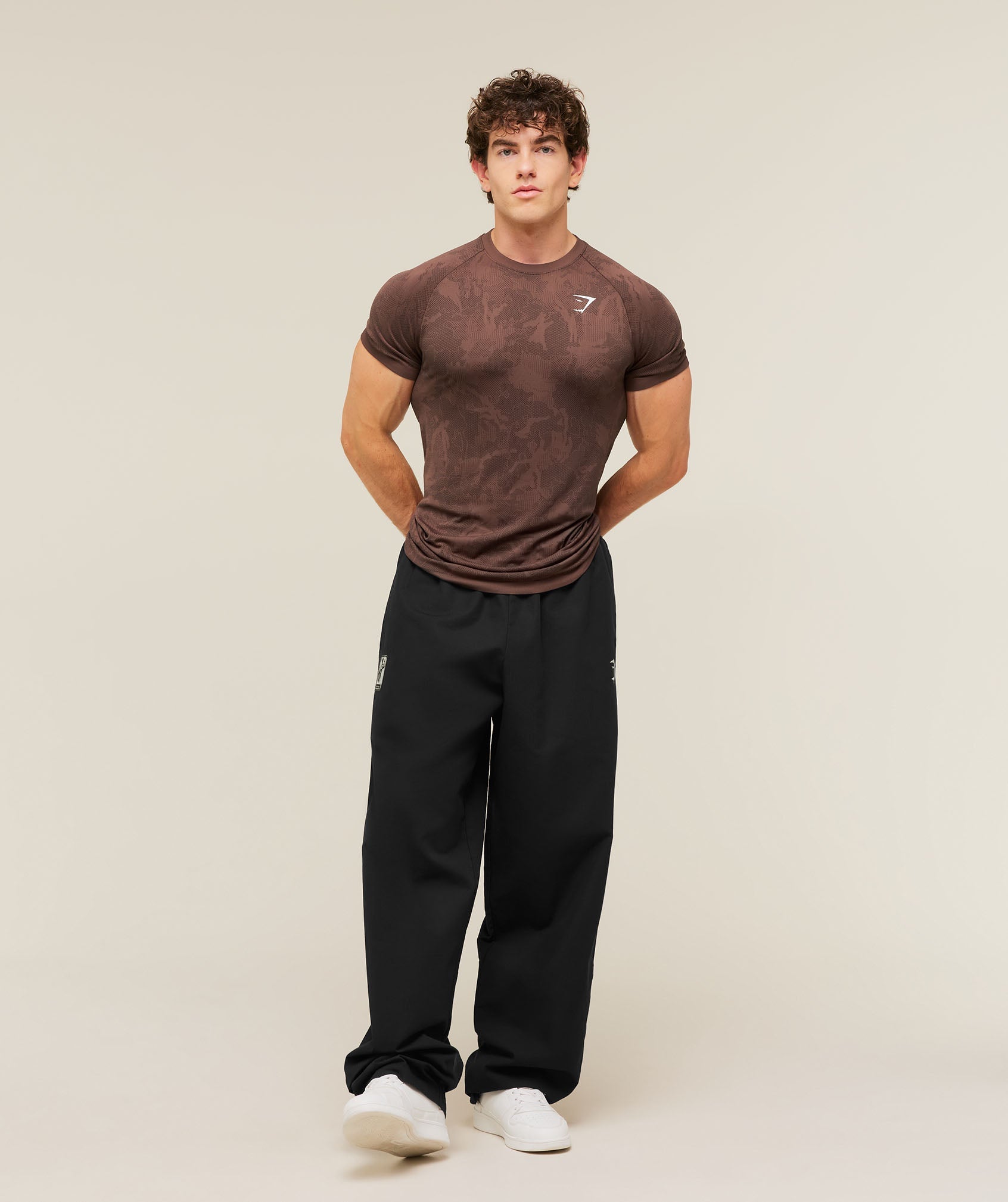 Geo Seamless T-Shirt - Espresso Brown/Black — imagem 6