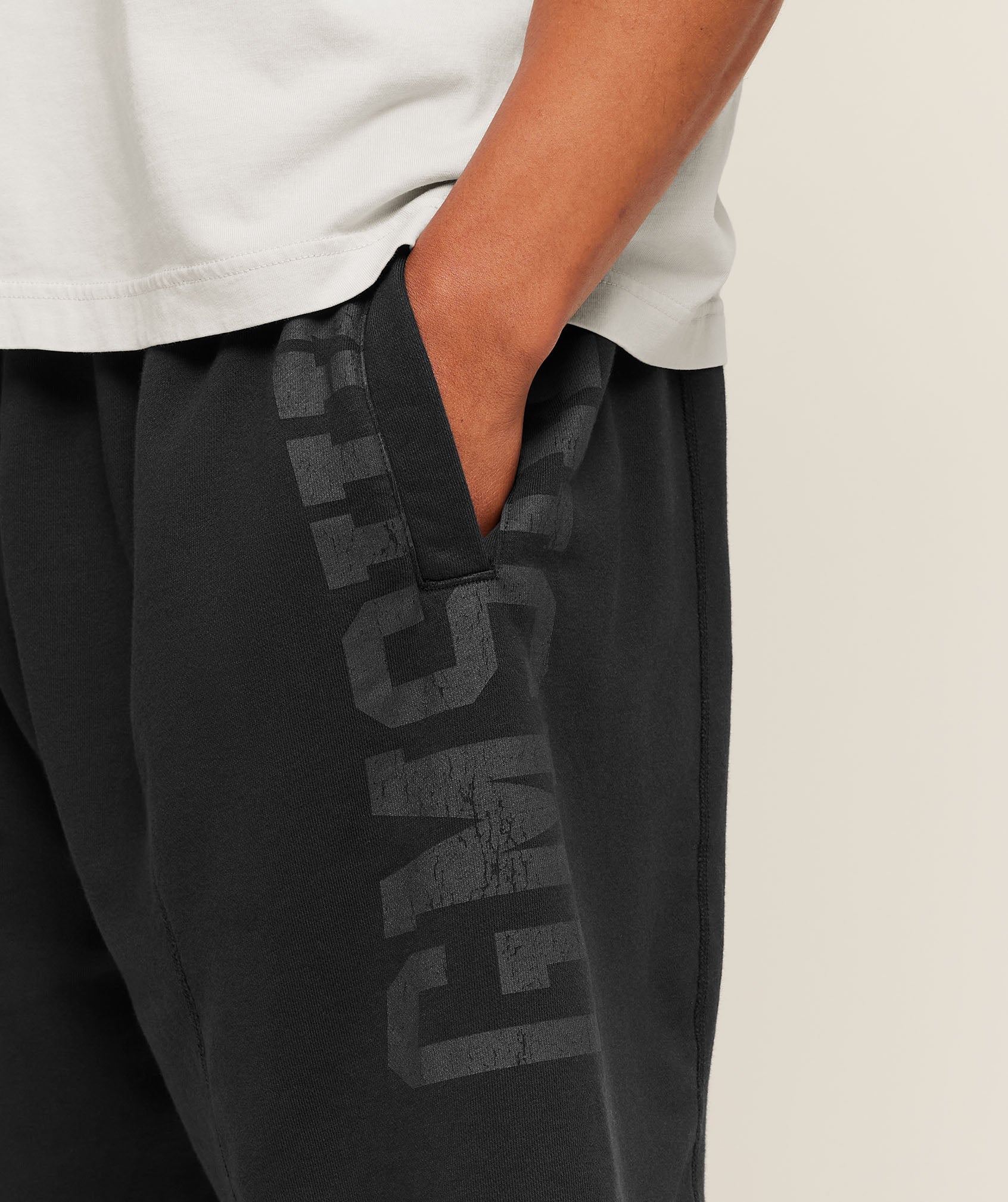 Accent Graphic Sweat Shorts - Black — imagem 6