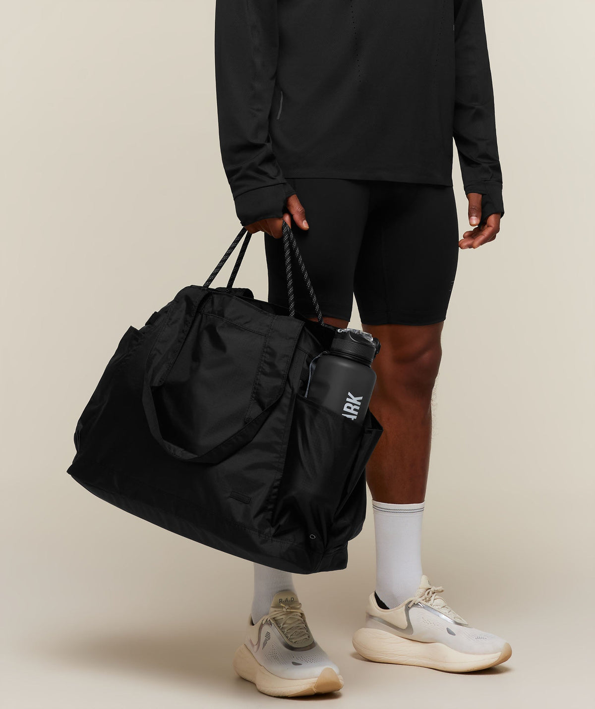 Hybrid Tote - Black — imagem 7