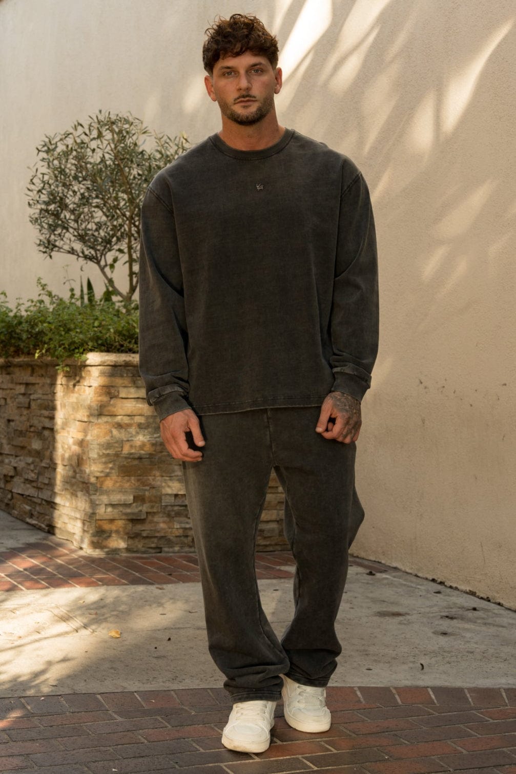 8001 - Elevated Essentials - Longsleeves — imagem 4