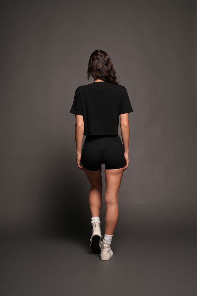 Loyalty Frvr Premium Cropped Tee In Black - imagem 4