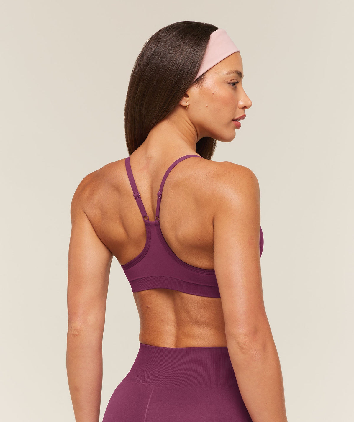 Everyday Seamless Racerback Sports Bra - Strength Pink — imagem 2