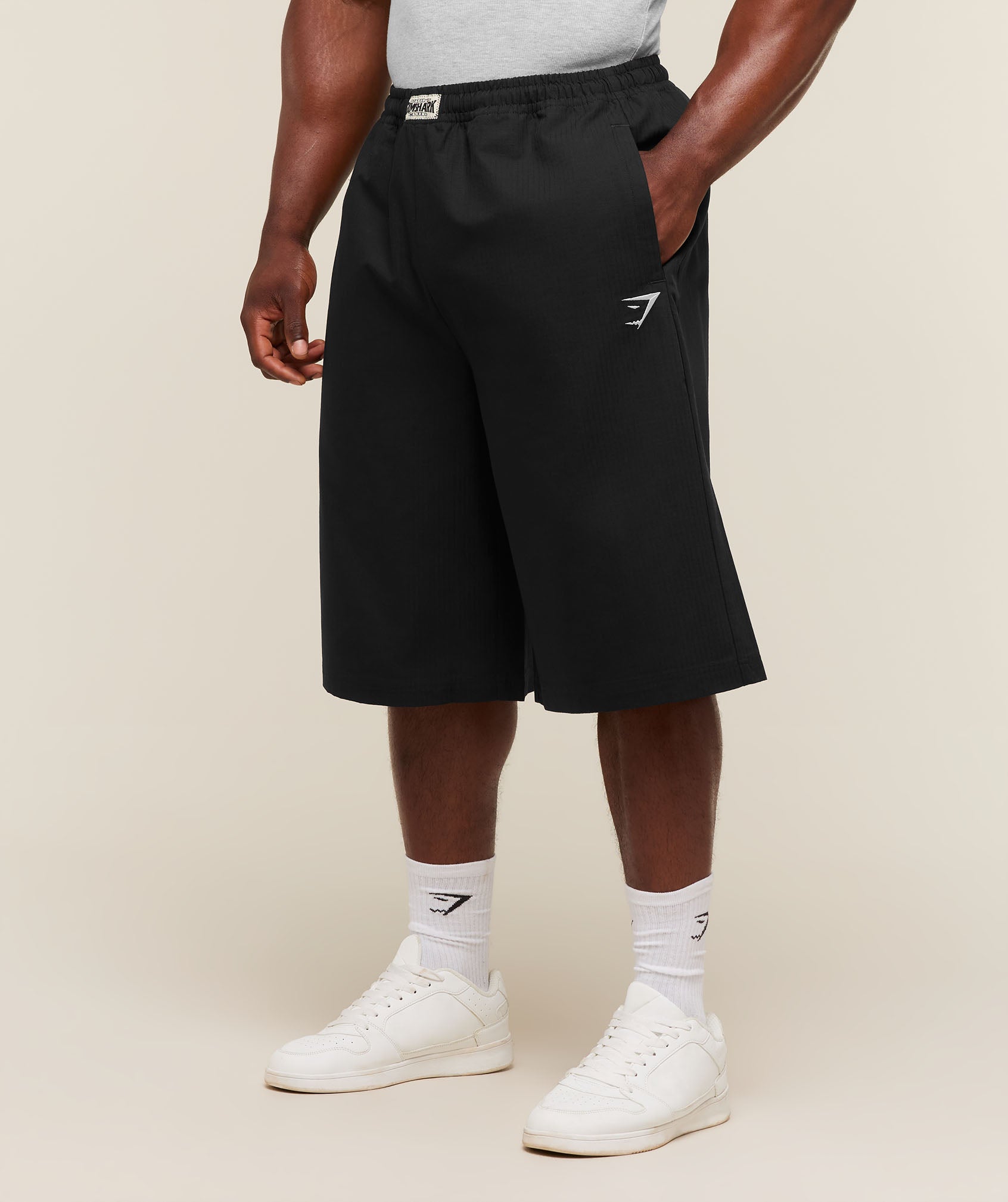 Longline Pumper Shorts - Black — imagem 9