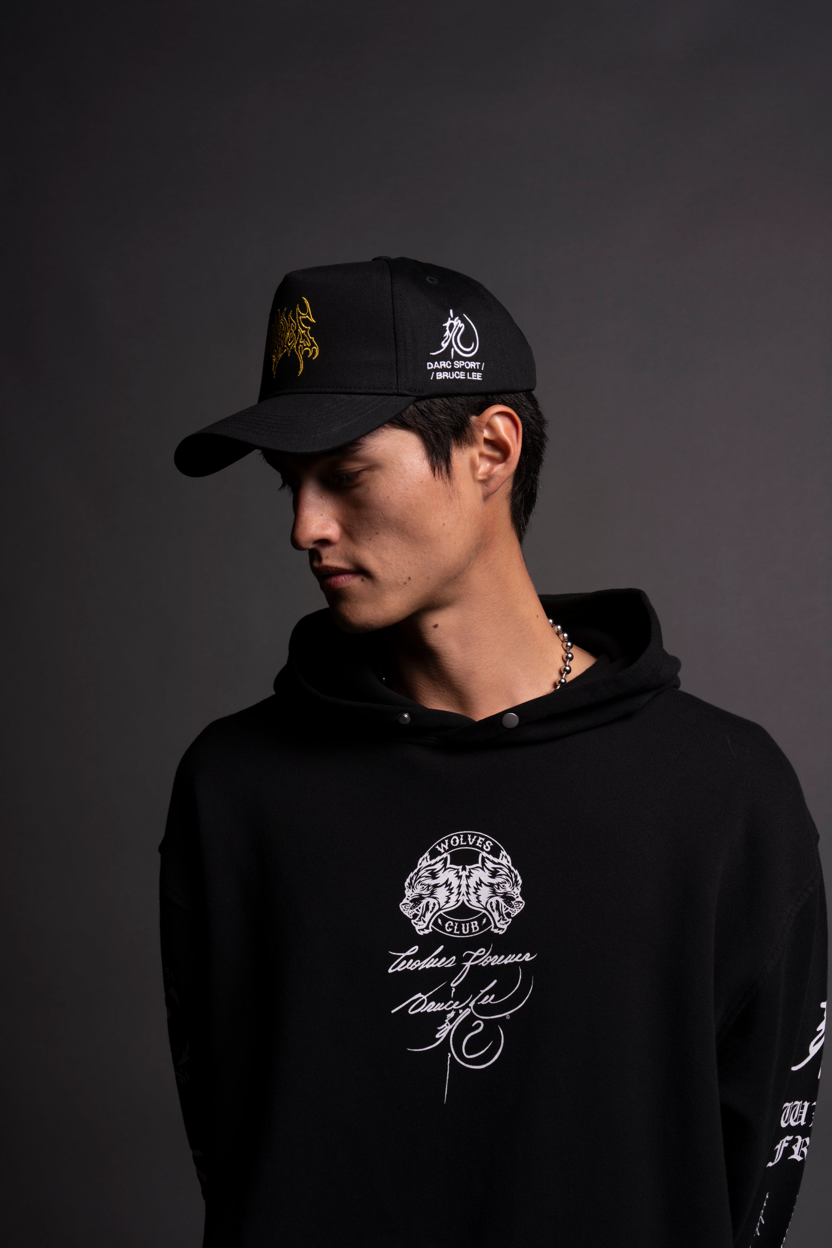 Don't Think, Feel! 5 Panel Hat in Black — imagem 6