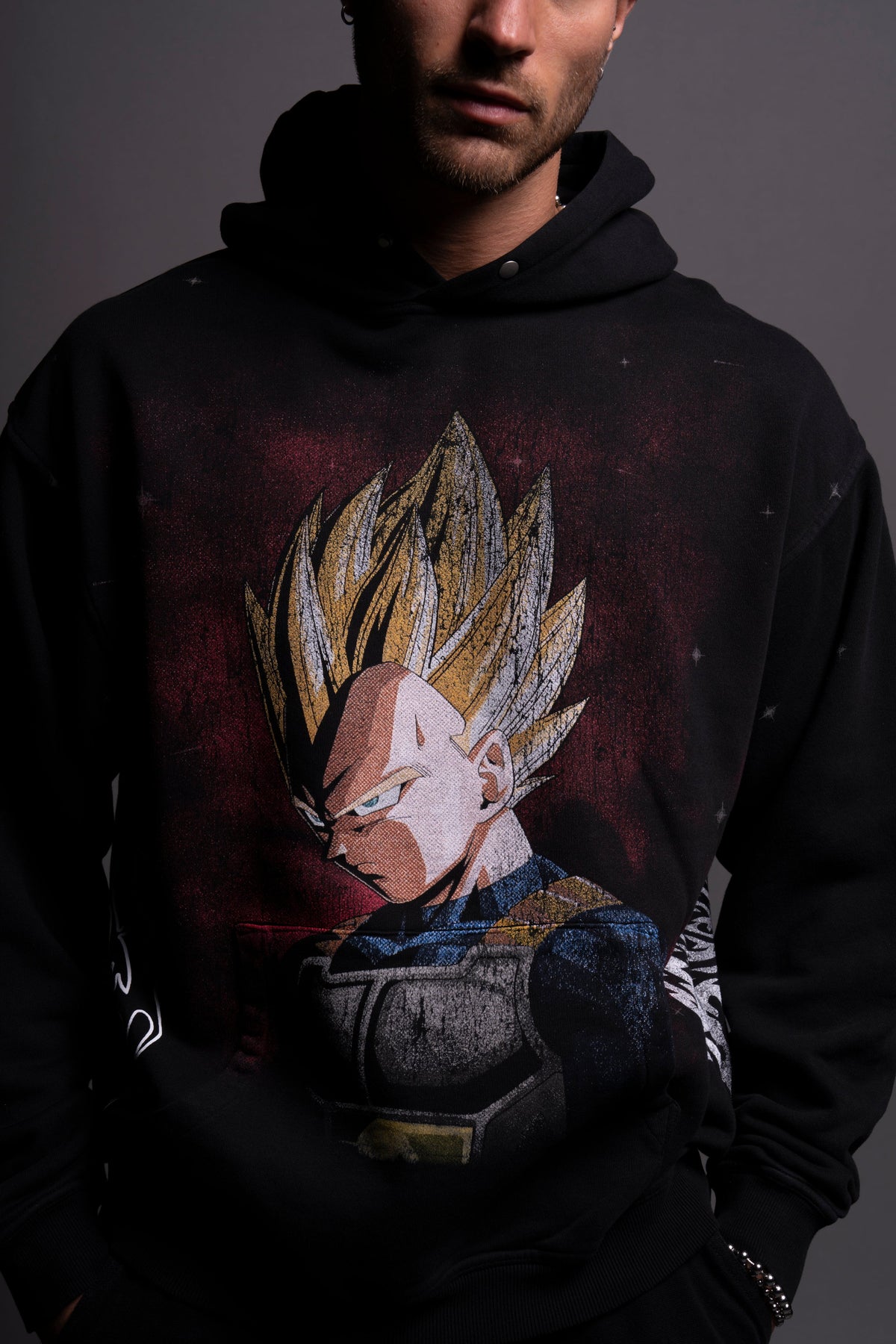 Vegeta Energy "Pierce" Hoodie in Black — imagem 6