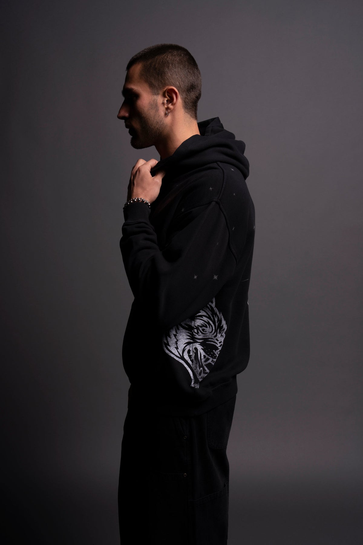 Vegeta Energy "Pierce" Hoodie in Black — imagem 7