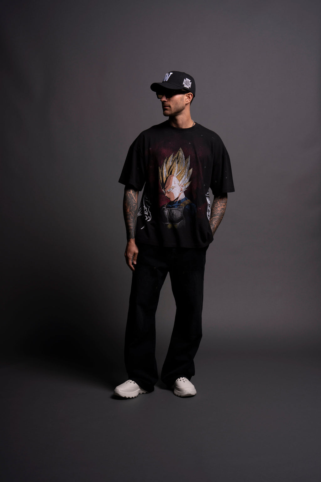 Vegeta Energy "Premium" Oversized Tee in Black — imagem 4