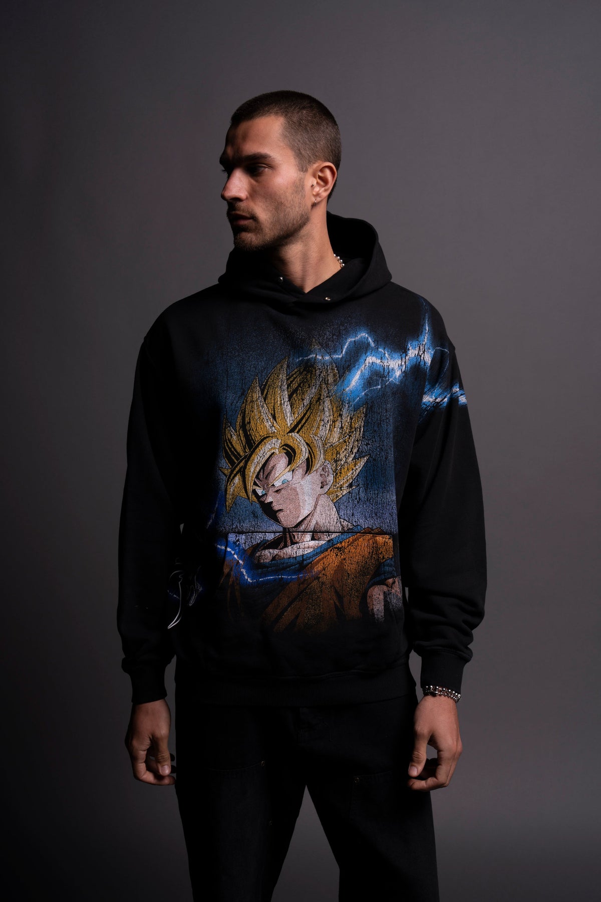 Goku Energy "Pierce" Hoodie in Black — imagem 4