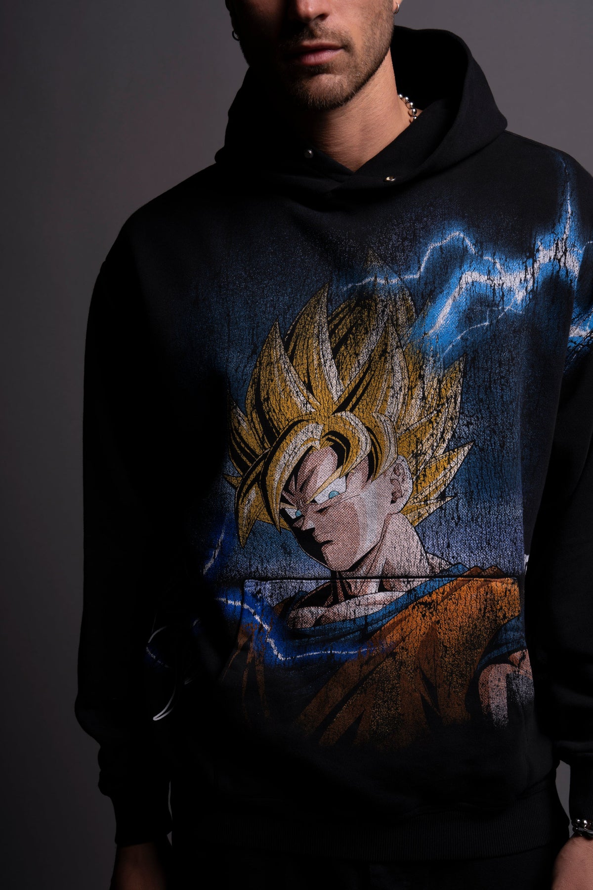 Goku Energy "Pierce" Hoodie in Black — imagem 6