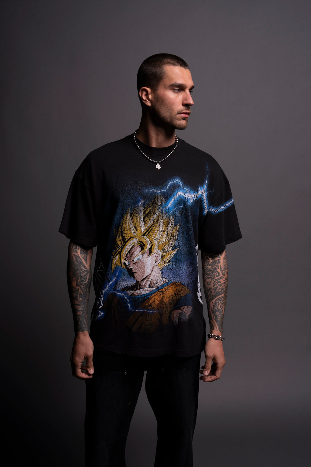 Goku Energy "Premium" Oversized Tee in Black — imagem 4