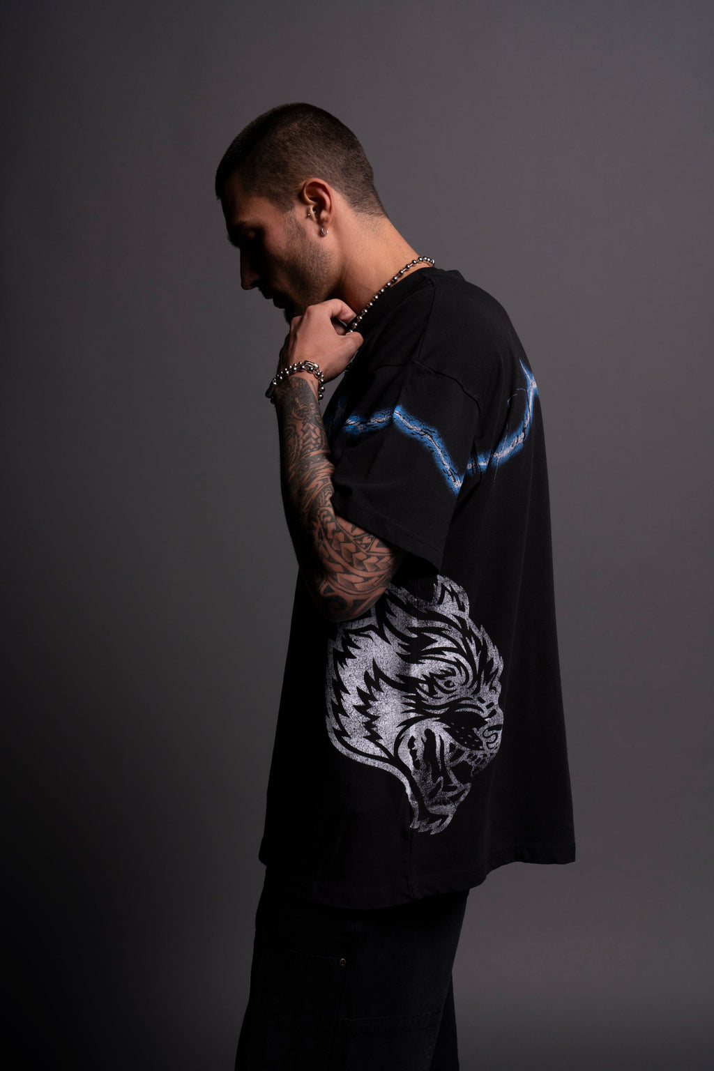 Goku Energy "Premium" Oversized Tee in Black — imagem 7