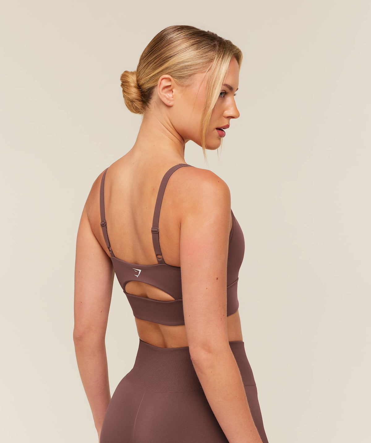 Twist Front Sports Bra - Espresso Brown — imagem 2