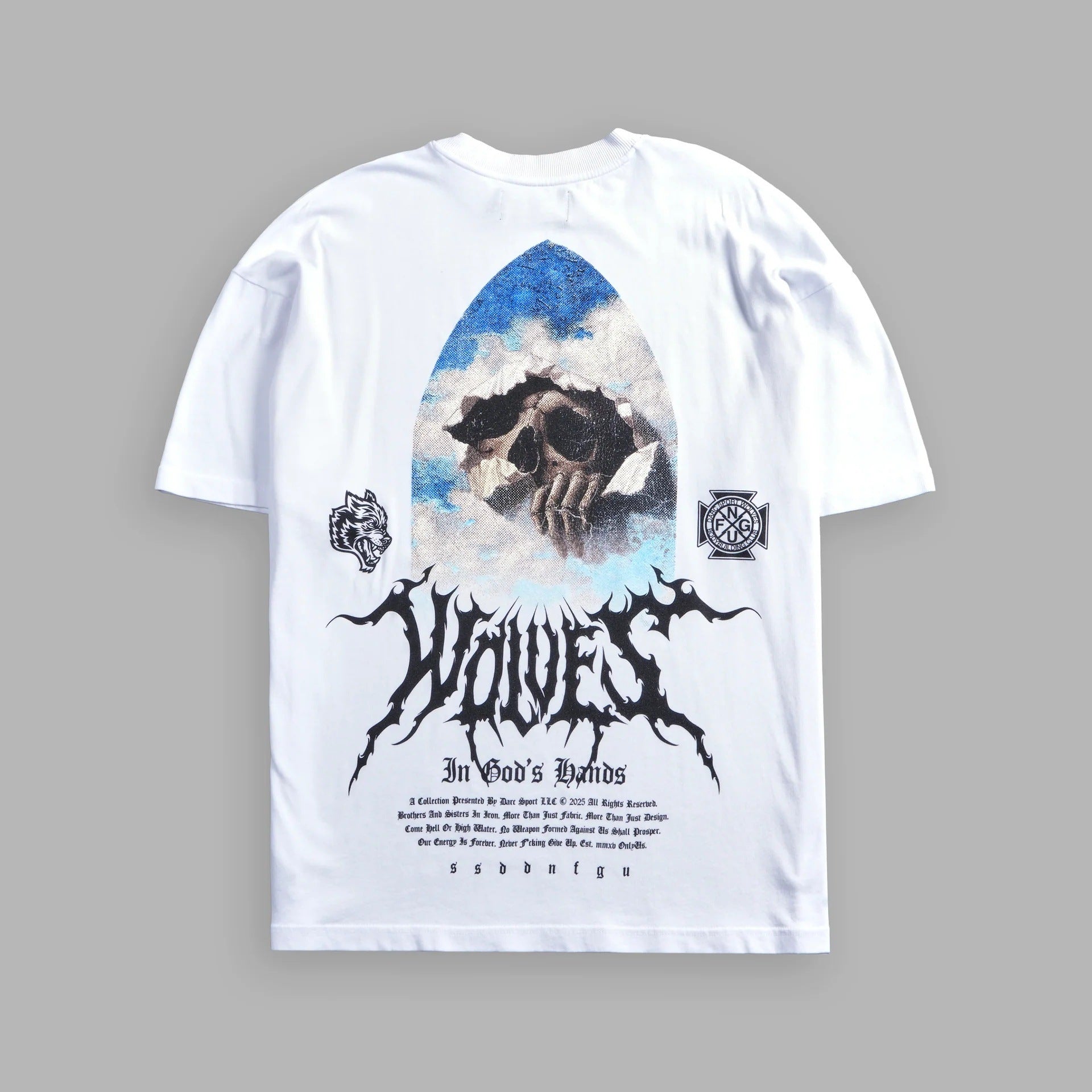 Camiseta Oversized Darc Sport Wolves In God's Hands