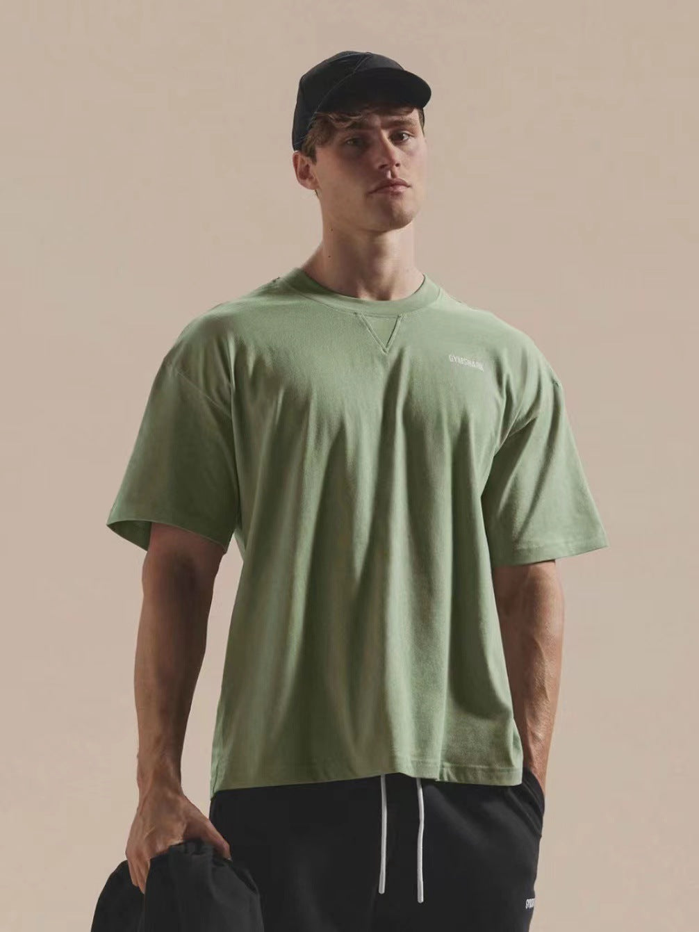 Camiseta Gymshark Oversized Logo Discreta