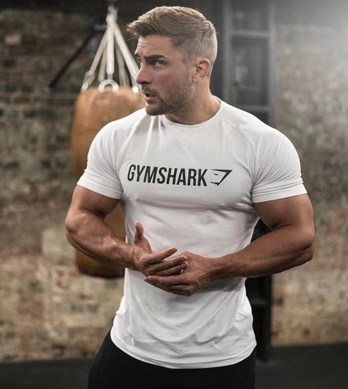 Camiseta Gymshark Logo Peito Slim Fit