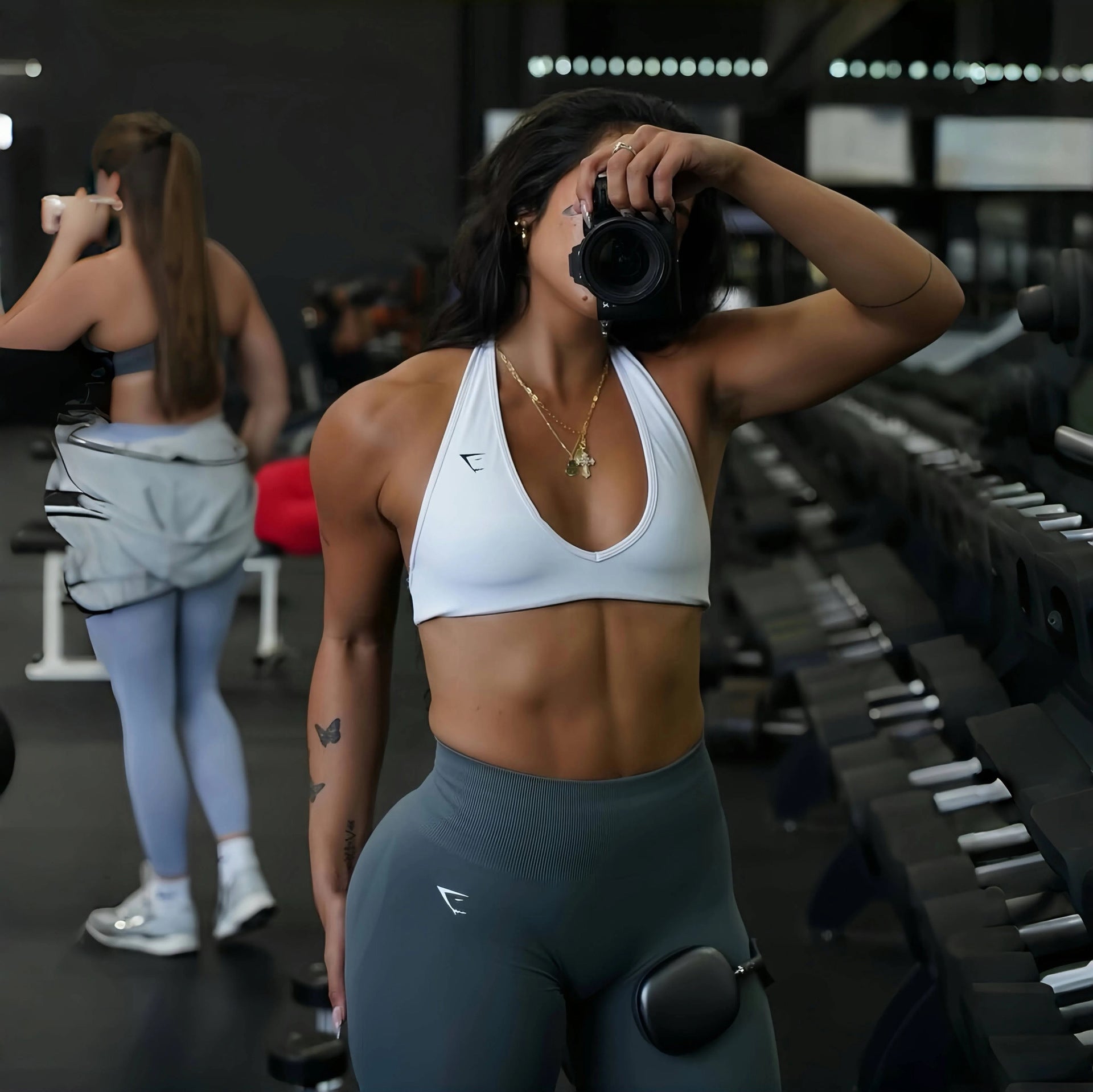 Top Esportivo Gymshark Halter Neck com Bojo