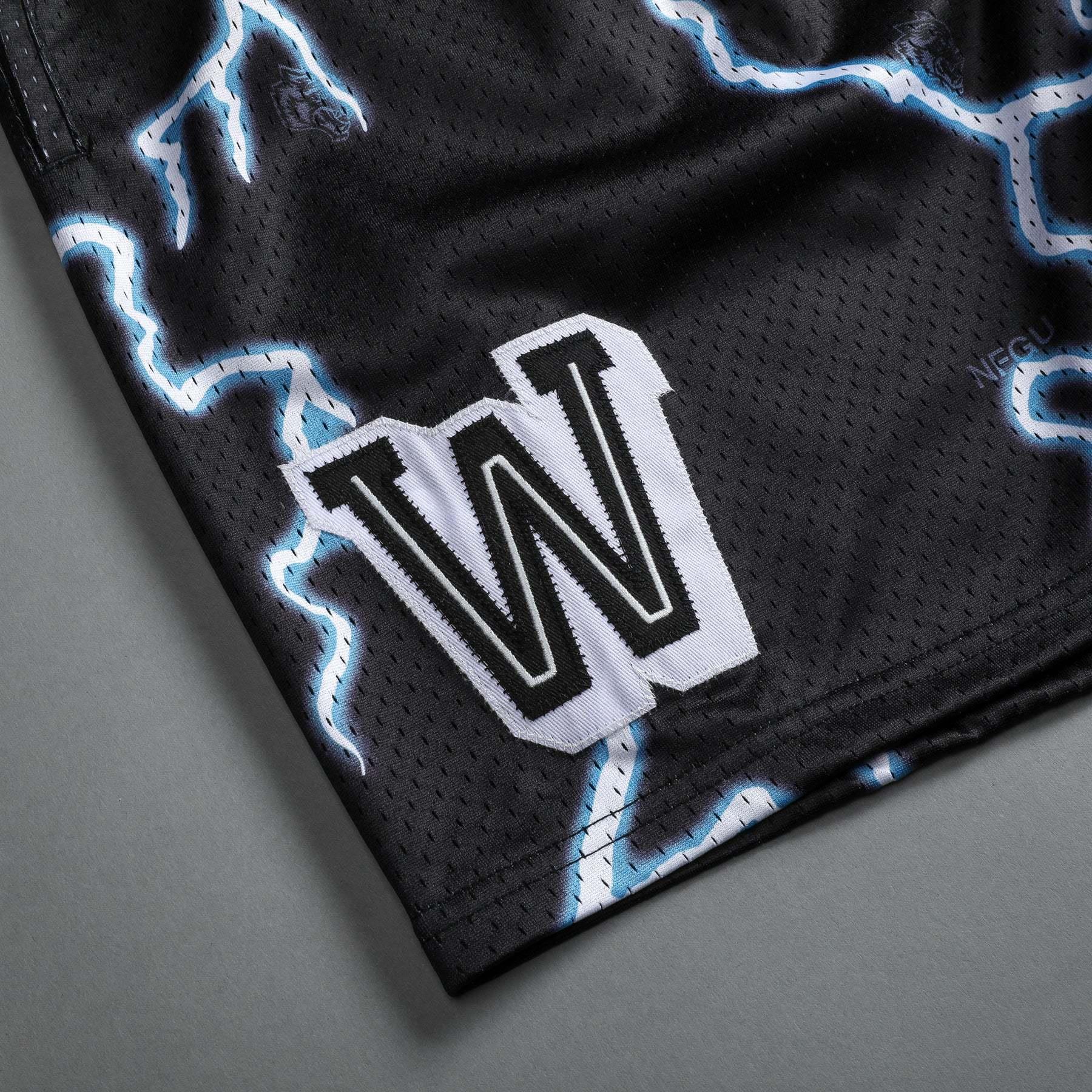SHORTS DARCSPORT WOLVES LIGHTNING