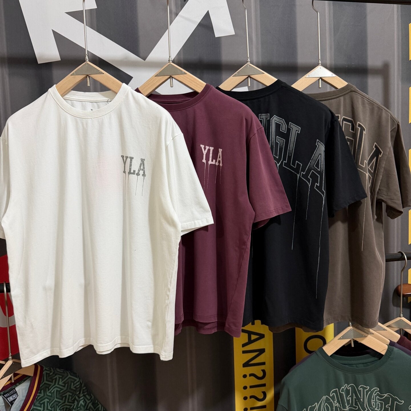Camiseta Youngla Drip Oversized Tee