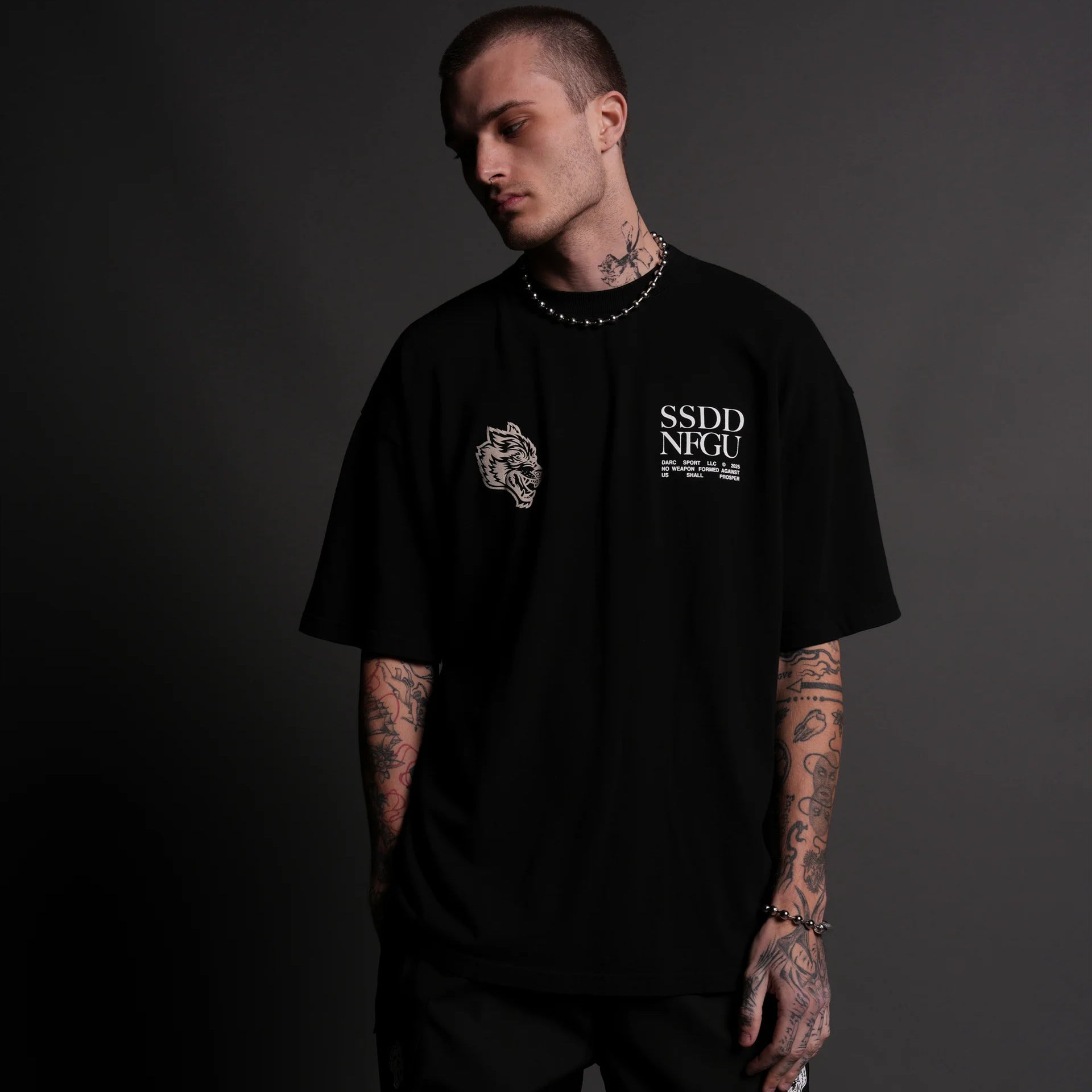 Camiseta Oversized Darc Sport No Weapon