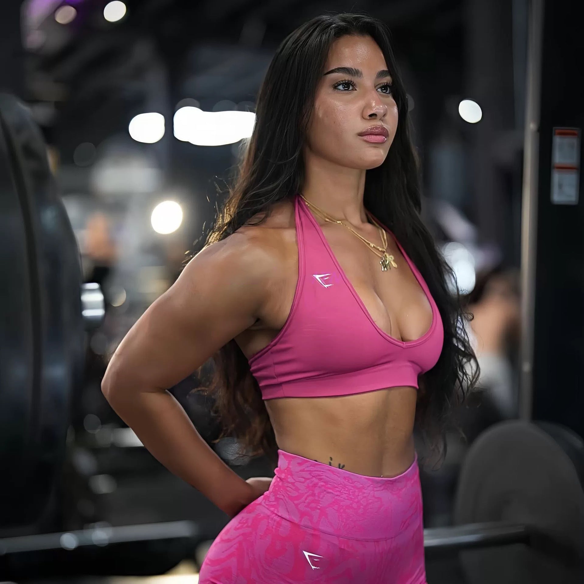 Top Esportivo Gymshark Halter Neck com Bojo
