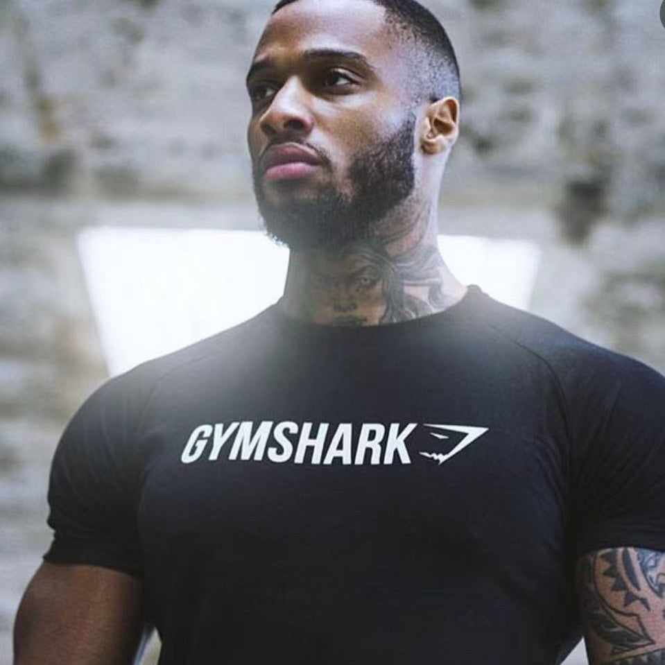 Camiseta Gymshark Logo Peito Slim Fit