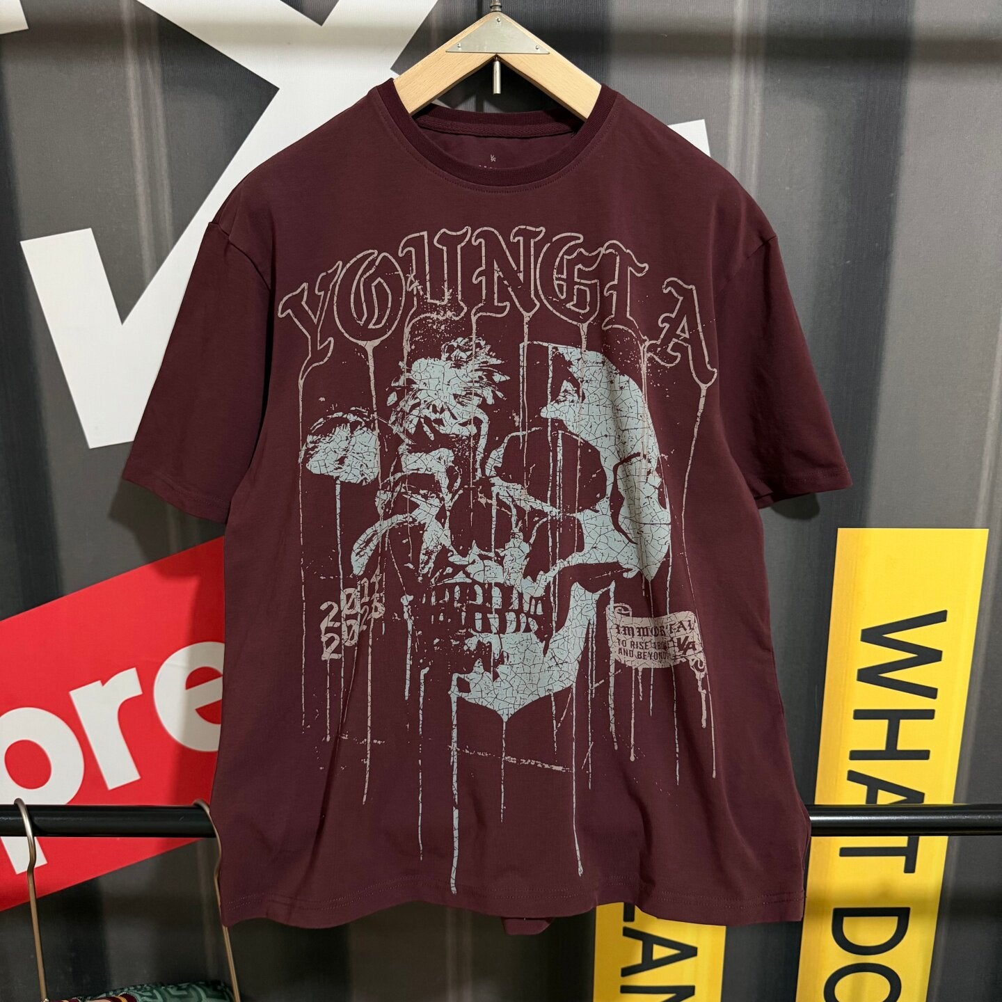 Camiseta Youngla Floral Skull Tees