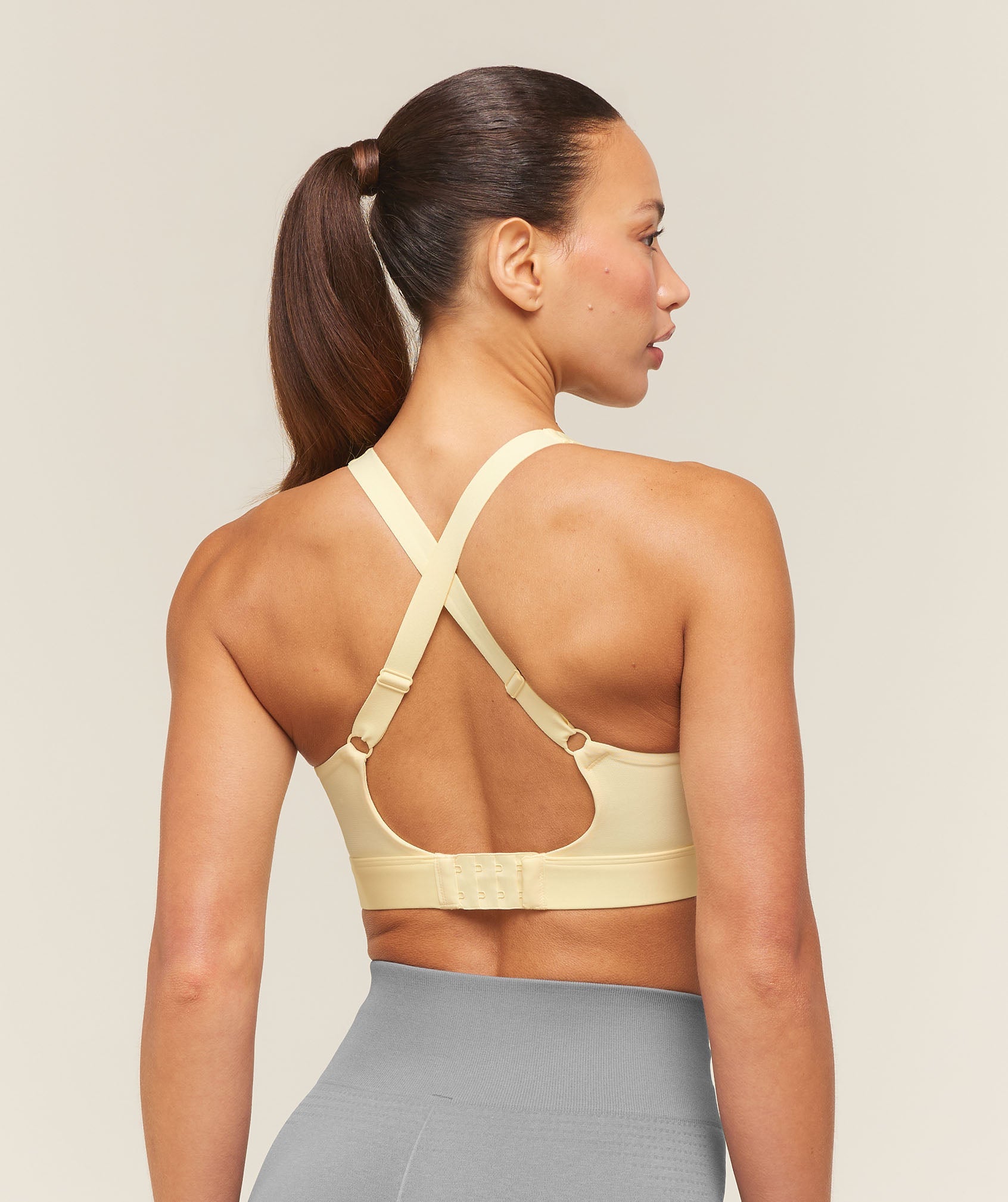 High Support Ruched Sports Bra - Butter Yellow — imagem 2