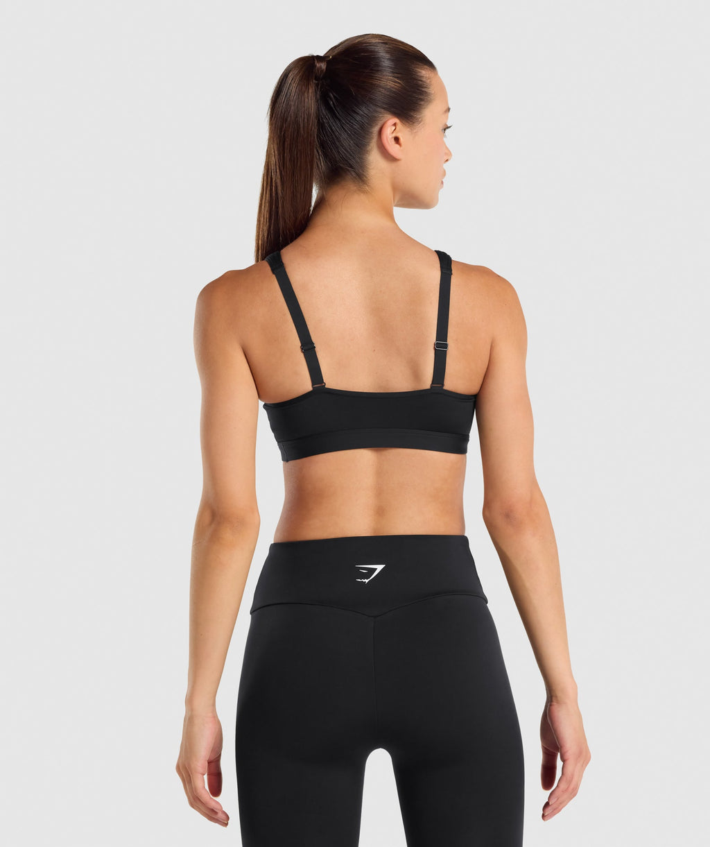 Scoop Neck Sports Bra - Black — imagem 2