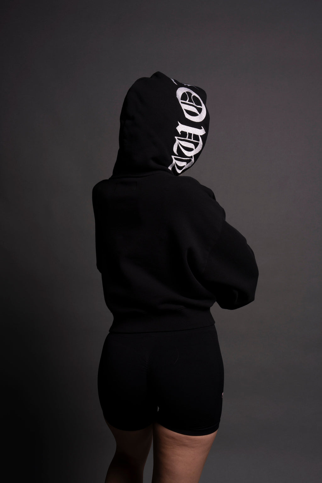 Chopper "Owen" (Cropped) Hoodie in Black — imagem 9