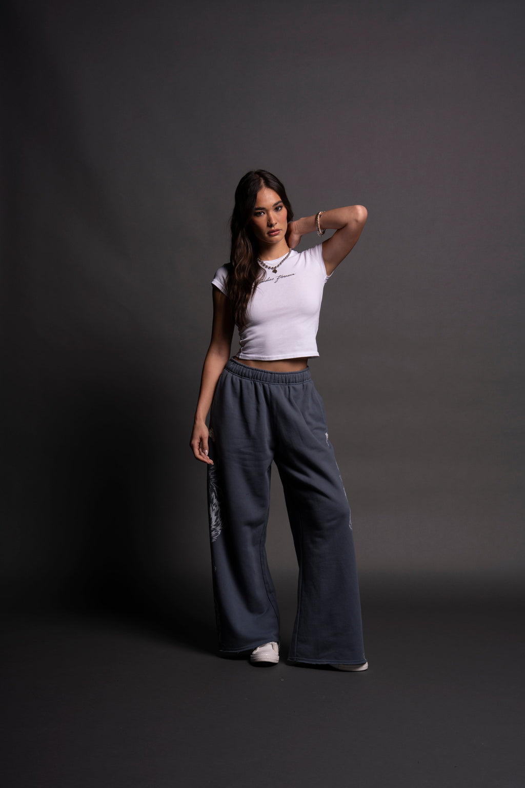 Wolves Forever Baby Tee in White — imagem 5