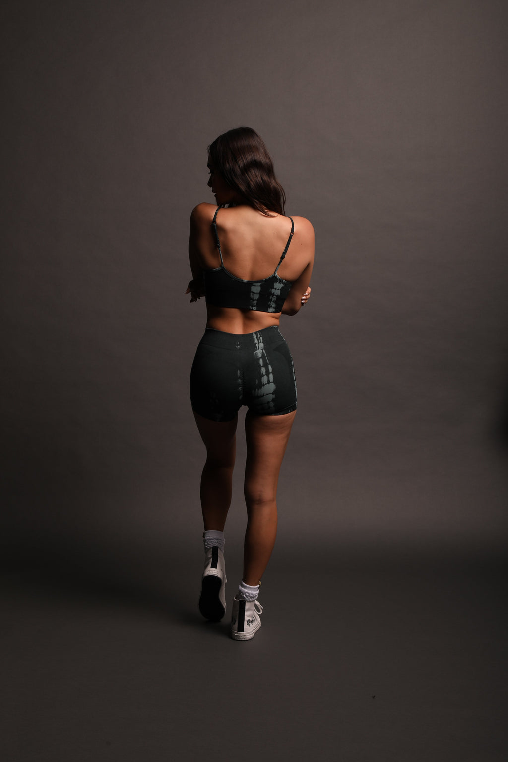 Lone "Everson Seamless" Sports Bra in Jade Green Serpent — imagem 6