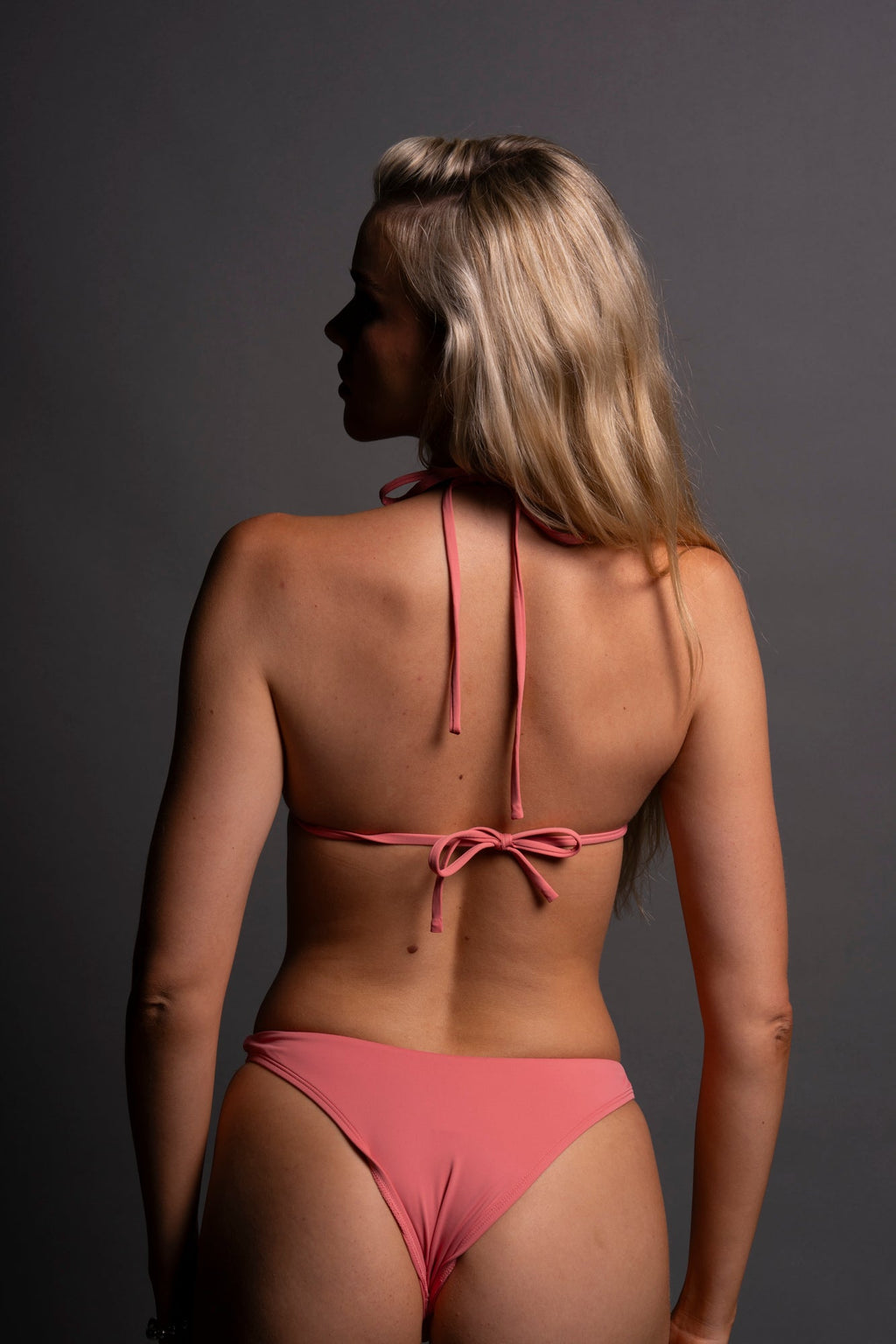 Single Wolf Nikita Triangle Top in Pink Ice — imagem 9
