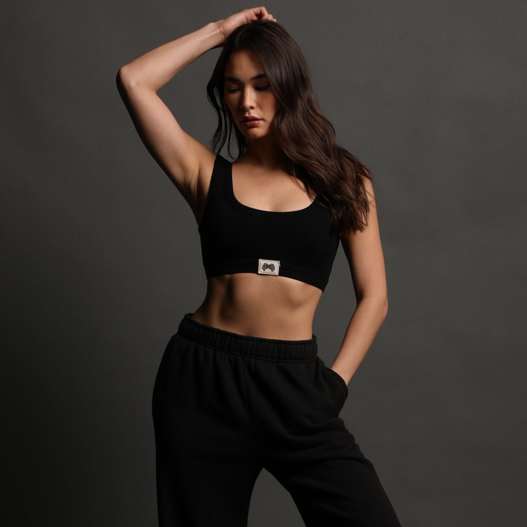 IYKYK Wellness Bra in Black — imagem 4