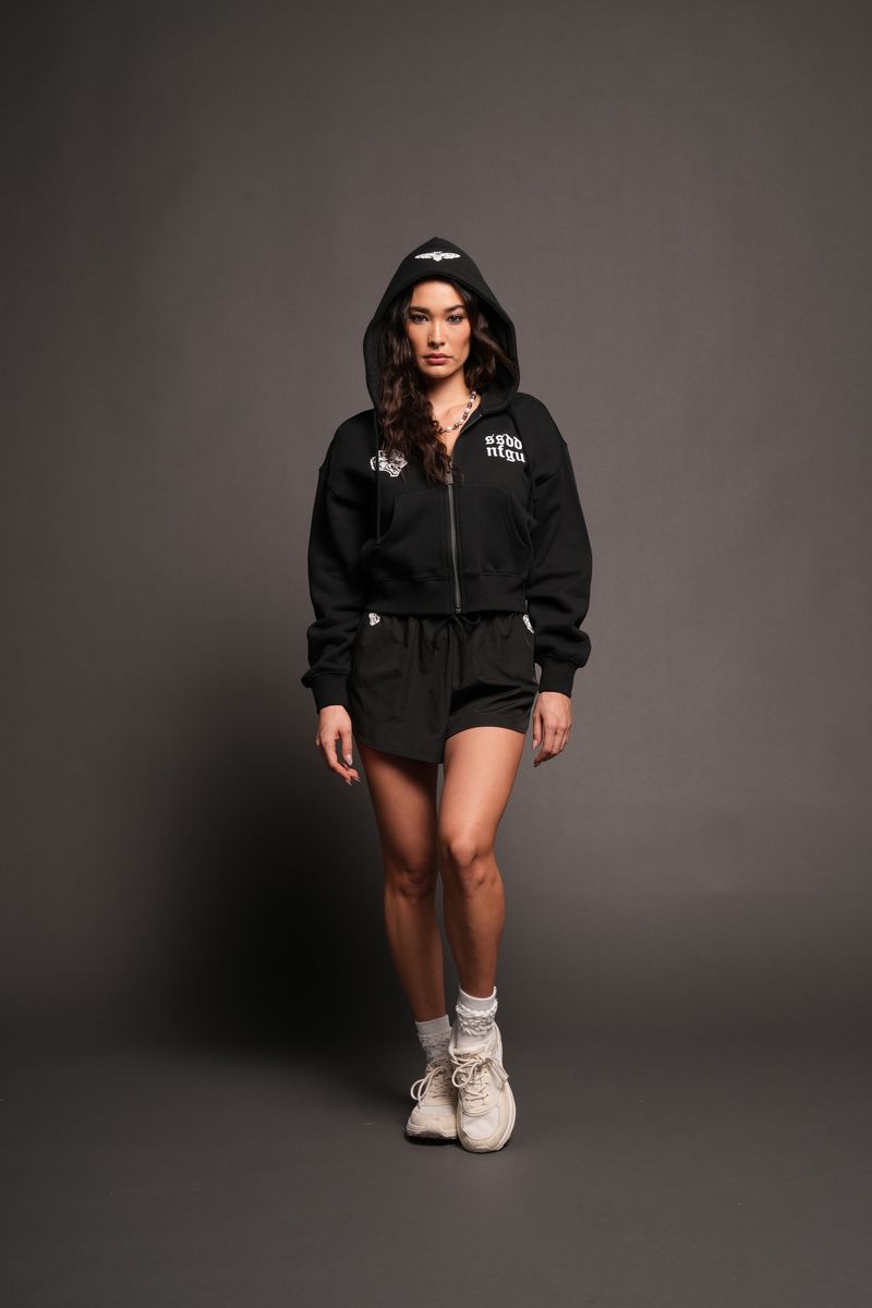 She Wolf Club Sage Cropped Zip Hoodie In Black - imagem 3