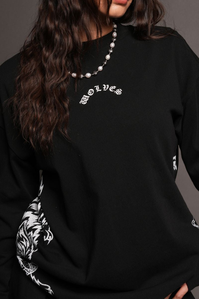 She Wolf Pack Premium Ls Tee In Black - imagem 3